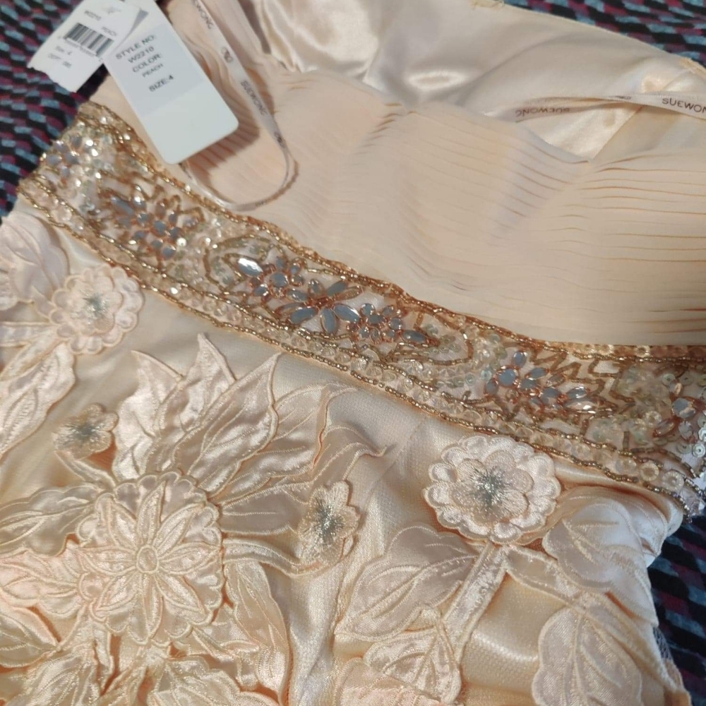 Sue Wong Gown - Picture 5 of 11